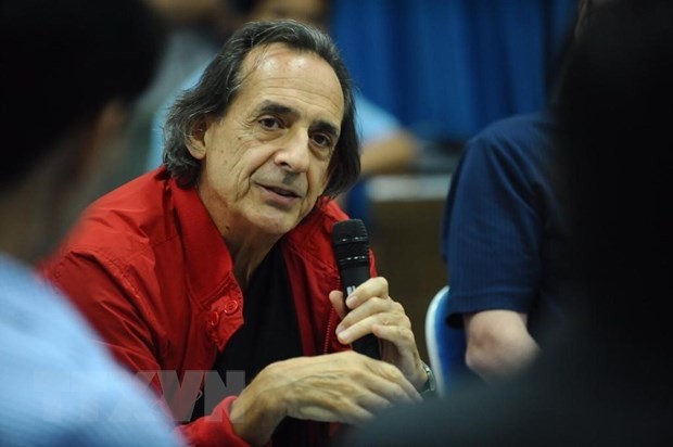 Bác sỹ Italy ra mắt sách về 'chú lính chì' Thiện Nhân