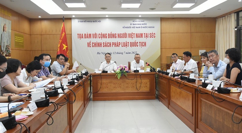 Chính sách pháp luật quốc tịch: Lắng nghe nguyện vọng người Việt tại Czech