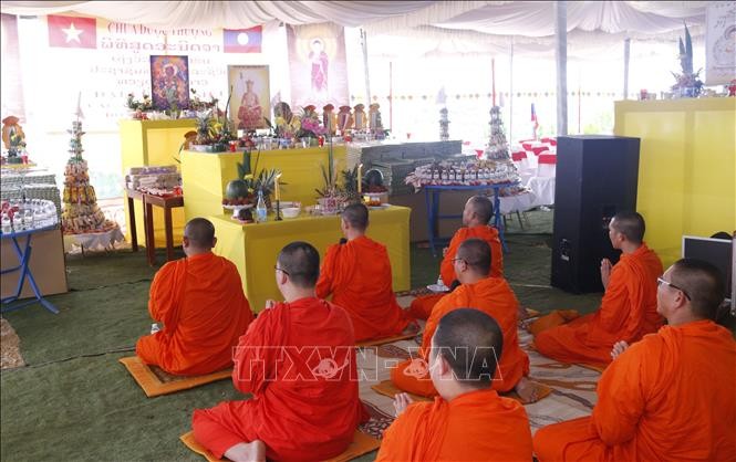 Đại lễ cầu siêu cho anh hùng liệt sĩ quân tình nguyện và chuyên gia Việt Nam hy sinh tại Lào