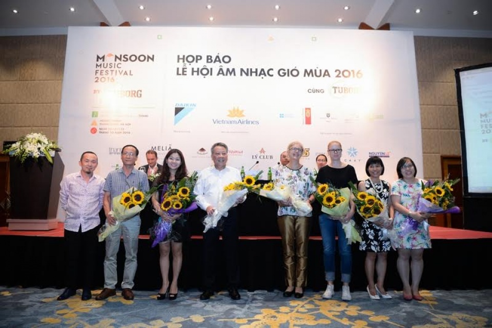 scorpions va dau an 50 nam tai viet nam