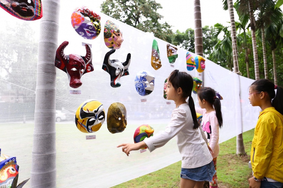 le hoi mat na chao trung thu 2016