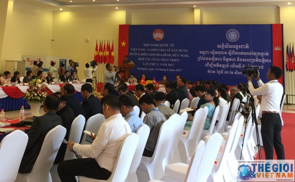 vi hoa binh huu nghi hop tac cung phat trien viet nam campuchia