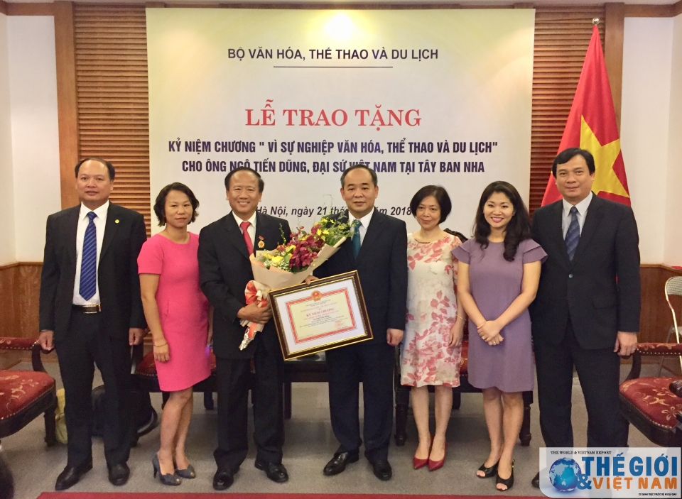 dai su ngo tien dung nhan ky niem chuong vi su nghiep van hoa the thao va du lich