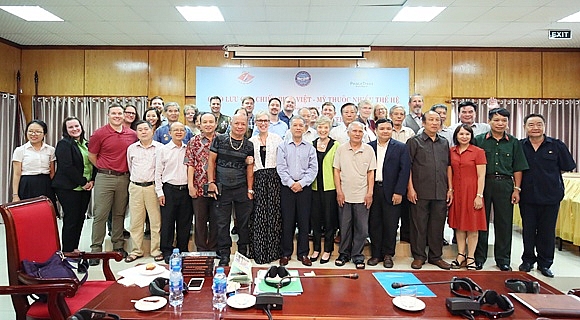 huan chuong huu nghi danh tang nguoi phu nu gieo trong cay hoa binh o viet nam