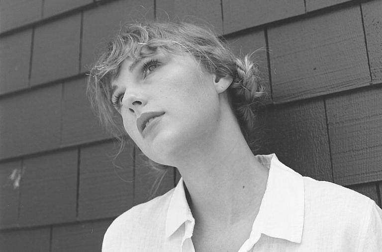 Lý do khiến album mới của Taylor Swift phá kỷ lục Billboard ly do khien album moi cua taylor swift pha ky luc billboard