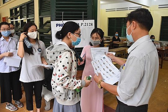 ngay thi tot nghiep thpt dau tien da dien ra an toan va nghiem tuc