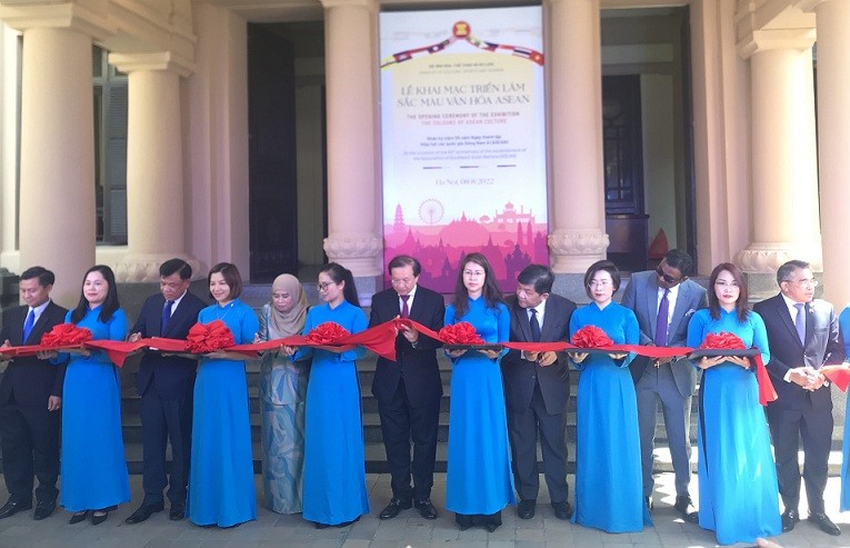 Phong phú sắc màu văn hóa ASEAN tại Hà Nội Phong phú sắc màu văn hóa ASEAN tại Hà Nội