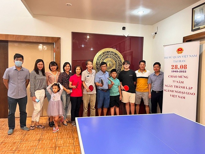 Đại sứ quán Việt Nam tại Iran chào mừng ngày thành lập ngành Ngoại giao Đại sứ quán Việt Nam tại Iran chào mừng ngày thành lập ngành Ngoại giao