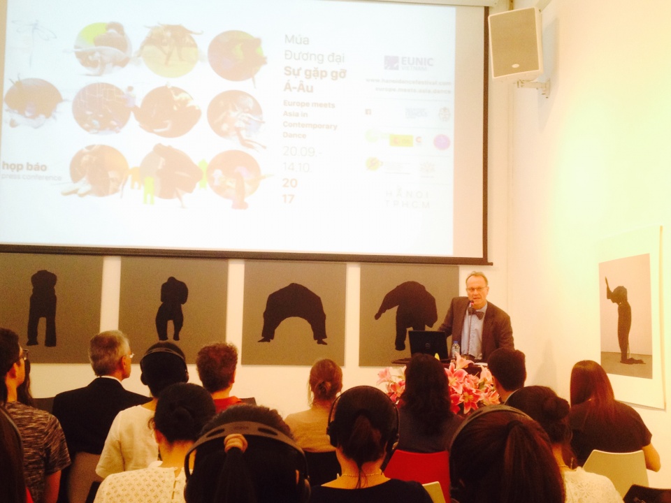 gap go a au qua mua duong dai