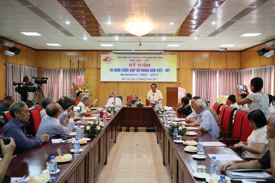 50 nam gap go nhan dan viet my