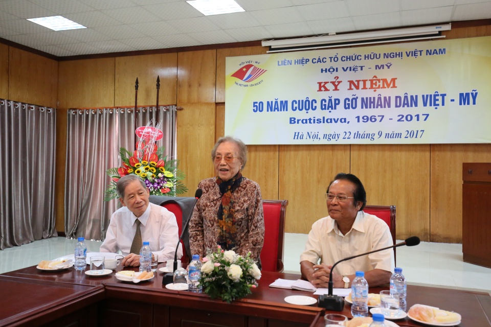 50 nam gap go nhan dan viet my