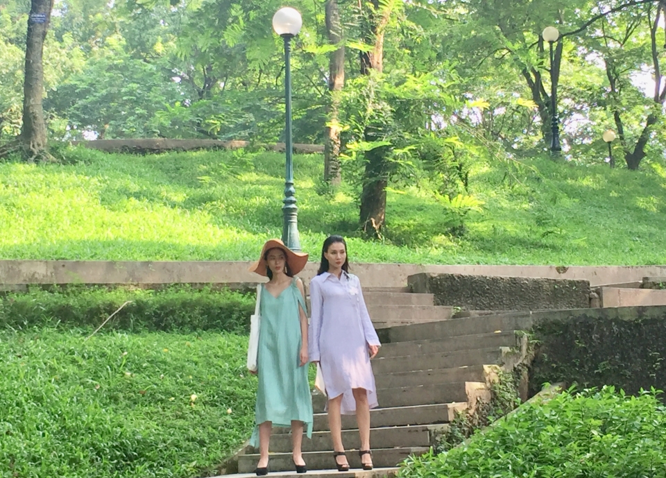 chiem nguong mau thoi trang viet nam xuan he 2019