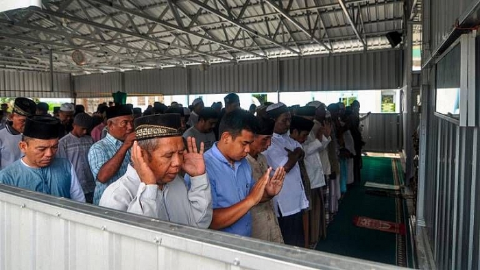 nguoi dan indonesia tuong niem mot nam ngay tham hoa kinh hoang