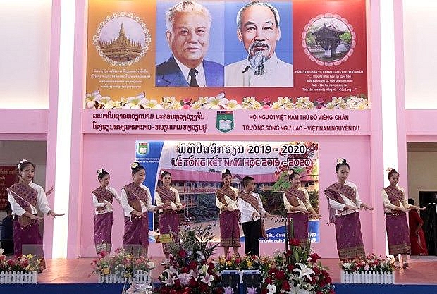 nam-hoc-moi-tai-truong-song-ngu-lao-viet-nam-nguyen-du