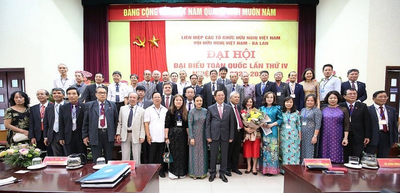 Mở rộng giao lưu và phát triển tình hữu nghị Việt Nam-Ba Lan trong giai đoạn mới