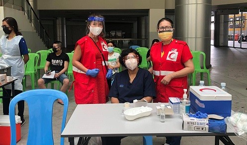 Hỗ trợ tiêm phòng vaccine Covid-19 cho người Việt Nam tại Malaysia