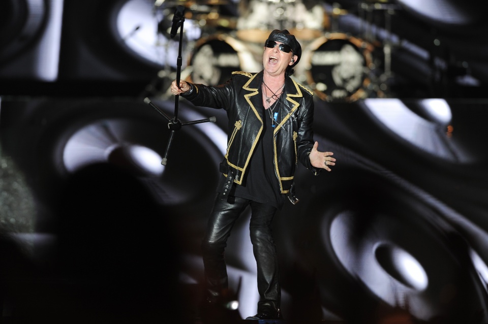 nhung hinh anh man nhan de ket thuc gio mua