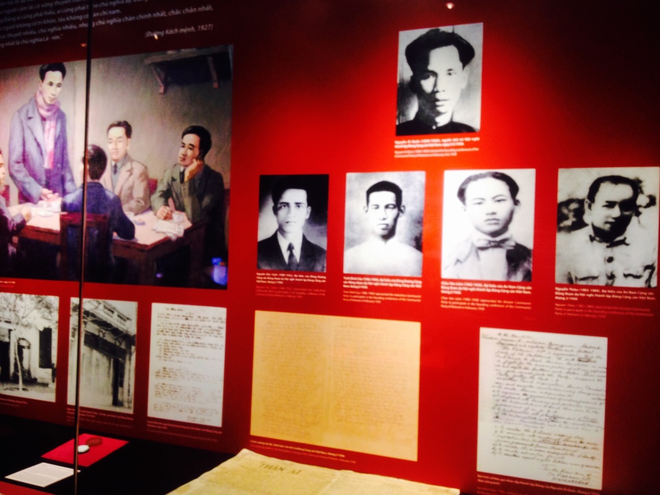 anh sang tu duong kach menh