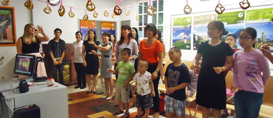 Cùng trải nghiệm ngôn ngữ châu Âu tại Hà Nội noi trai nghiem ngon ngu chau au