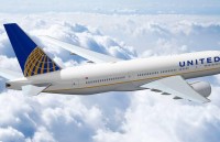 may bay cho hon 226 nguoi phai quay dau vi lay nham khach