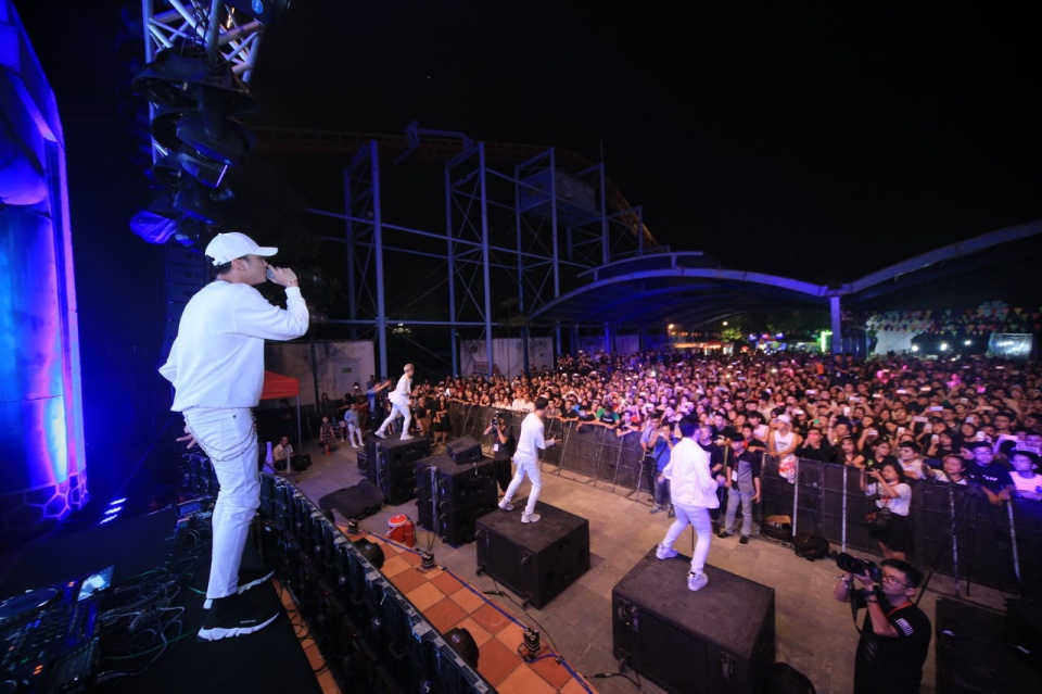 gioi tre ha thanh dam minh trong nhac hoi halloween