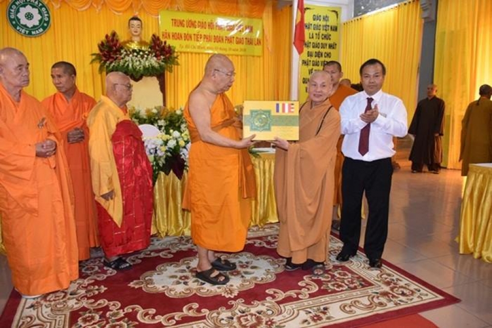 doan phat giao thai lan tham viet nam