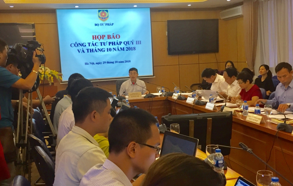 bo tu phap tra loi nhieu van de nong trong cong tac quy iii va thang 10