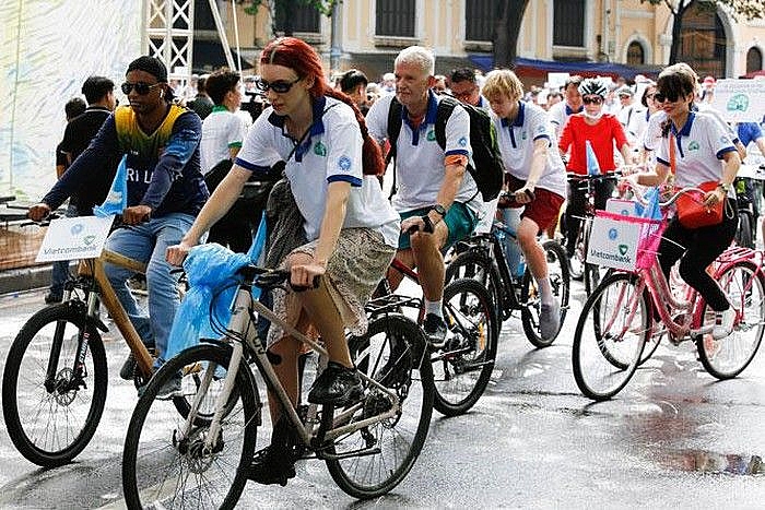 Hành trình xe đạp hữu nghị vì thành phố Hà Nội xanh năm 2020