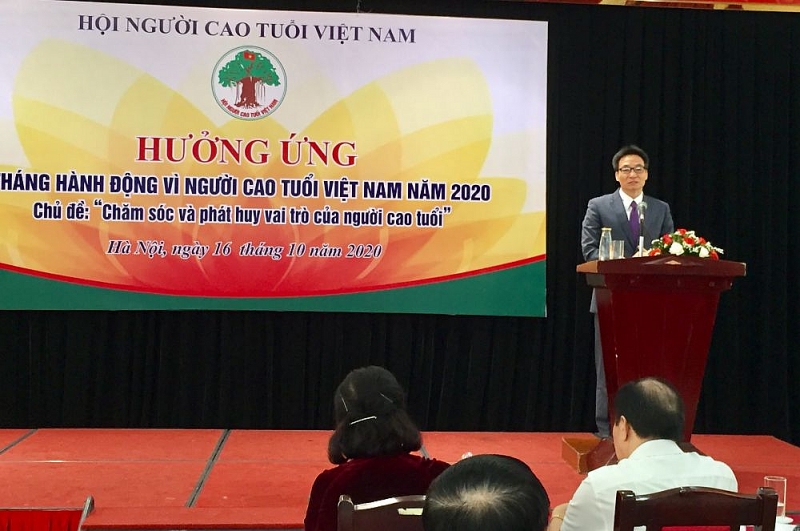 pho thu tuong vu duc dam nguoi cao tuoi nhu bong lua chin triu nang vi nhung dieu tot dep