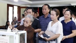 Cộng đồng người Việt tại Lào ủng hộ đồng bào miền Trung