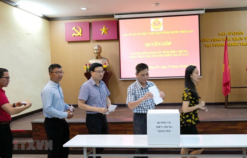 Người Việt tại Thụy Sỹ, Malaysia và Thái Lan hướng về đồng bào miền Trung