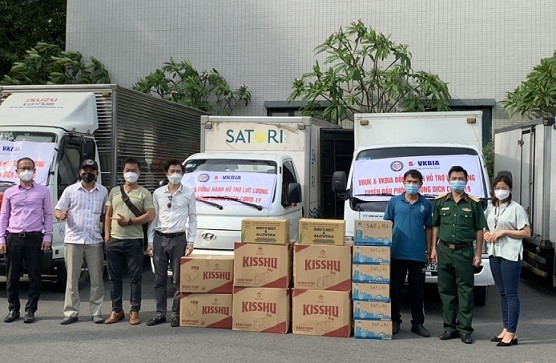 Doanh nghiệp kiều bào đồng hành hỗ trợ lực lượng tuyến đầu phòng chống dịch tại TP. Hồ Chí Minh Doanh nghiệp kiều bào đồng hành hỗ trợ lực lượng tuyến đầu phòng chống dịch tại TP. Hồ Chí Minh