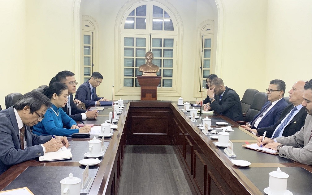 VUFO trao đổi hợp tác với Đảng Phong trào Giải phóng Dân tộc Palestine