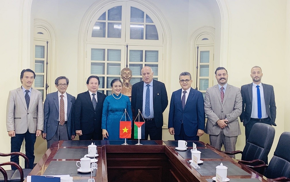 VUFO trao đổi hợp tác với Đảng Phong trào Giải phóng Dân tộc Palestine