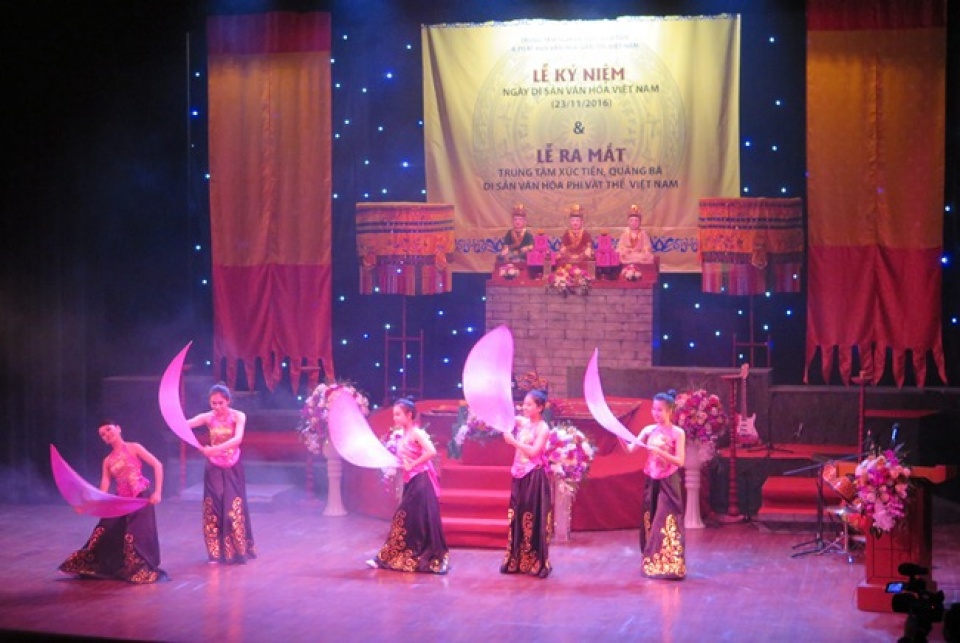 ra doi trung tam xuc tien quang ba di san van hoa phi vat the viet nam