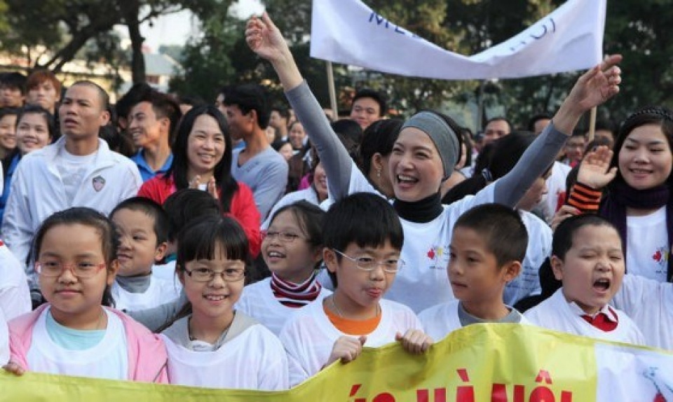 ha noi cung chay vi tre em khong may man