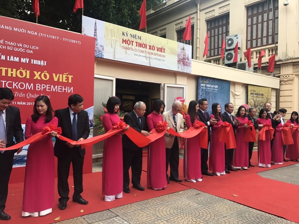 Kỷ niệm một thời Xô Viết ky niem mot thoi xo viet