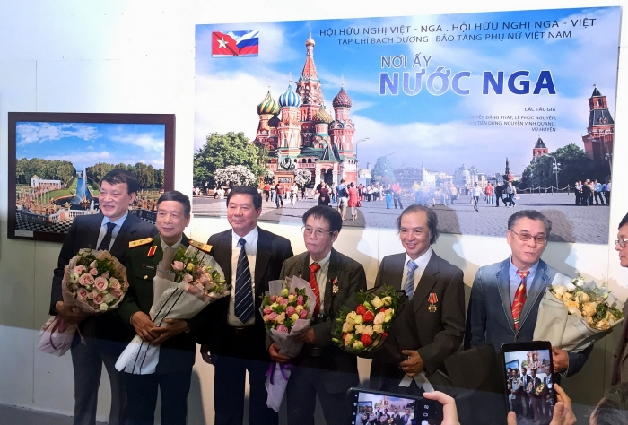 nuoc nga noi ay cua cuu sinh vien bao chi viet nam tai moscow
