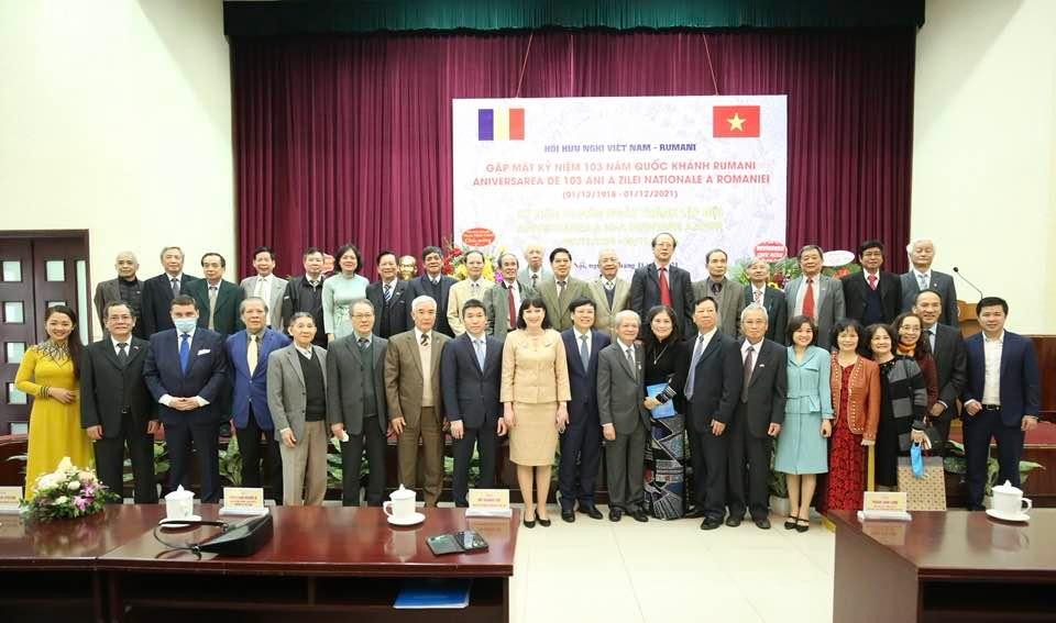 Thúc đẩy tình hữu nghị Việt Nam-Romania trong giai đoạn mới Thúc đẩy tình hữu nghị Việt Nam-Romania trong giai đoạn mới