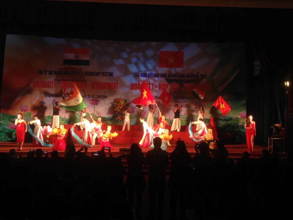 lien hoan huu nghi nhan dan viet nam an do lan thu 8