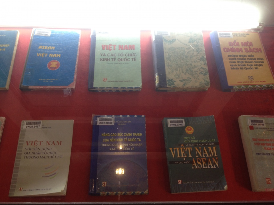 viet nam con duong hoi nhap quoc te