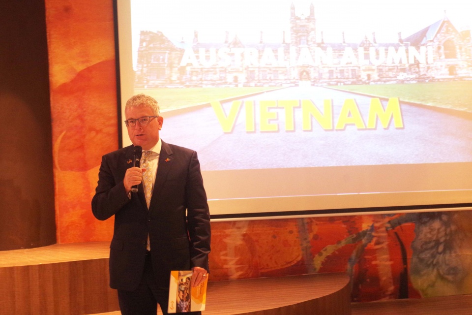 gioi thieu chien luoc ket noi cuu sinh vien australia tai viet nam