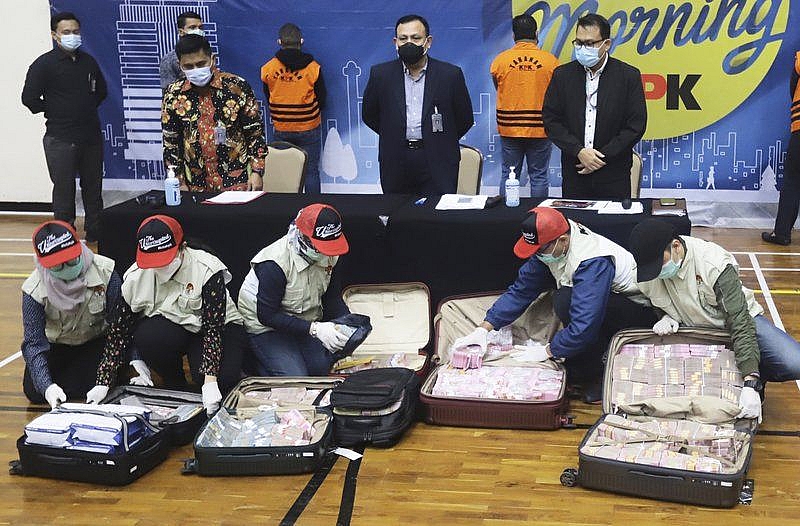 Indonesia bắt giữ Bộ trưởng Các vấn đề xã hội với cáo buộc tham nhũng liên quan đến dịch Covid-19