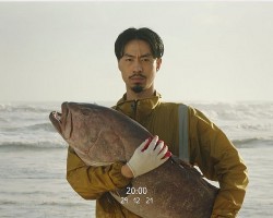 Nghệ sĩ Đen Vâu lại khiến khán giả thổn thức với ca khúc mới