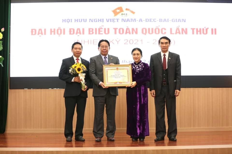 Thúc đẩy tình hữu nghị Việt Nam-Azerbaijan trong giai đoạn mới Thúc đẩy tình hữu nghị Việt Nam-Azerbaijan trong giai đoạn mới