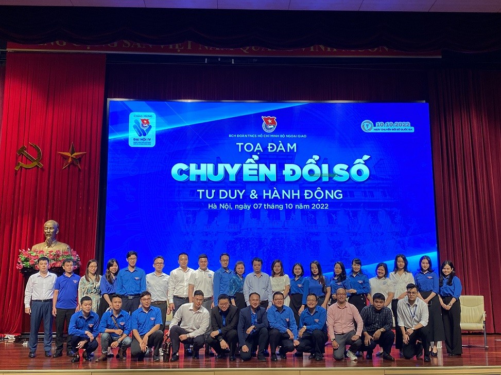 Tọa đàm Chuyển đổi số: Tư duy và hành động