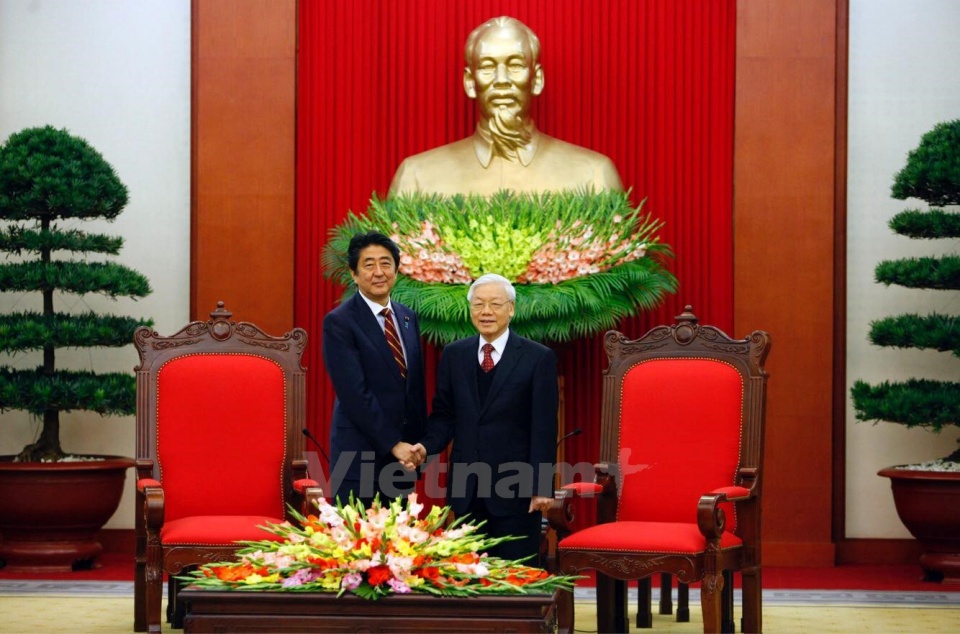 tong bi thu nguyen phu trong tiep thu tuong shinzo abe