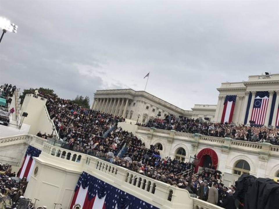 live thoi dai trump chinh thuc bat dau