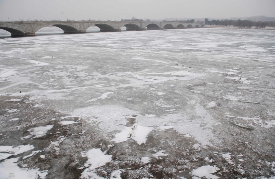 bom bao tuyet hoanh hanh mien dong nuoc my