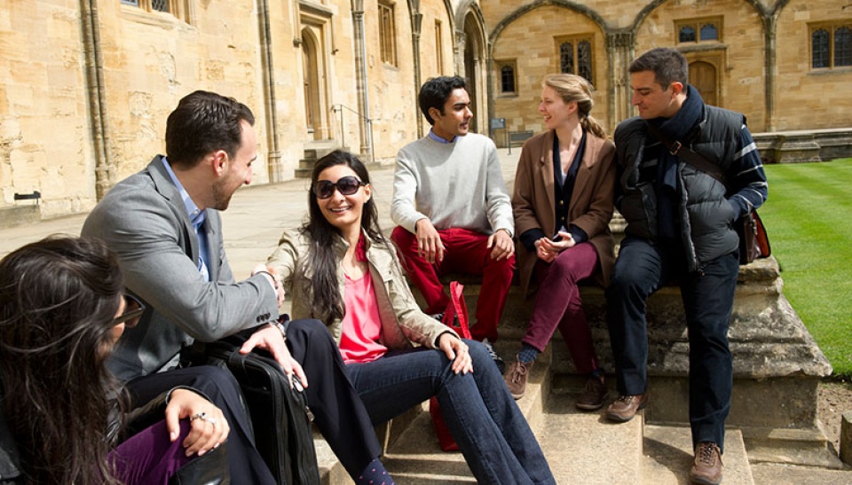 luong sinh vien chau au tai anh giam 7